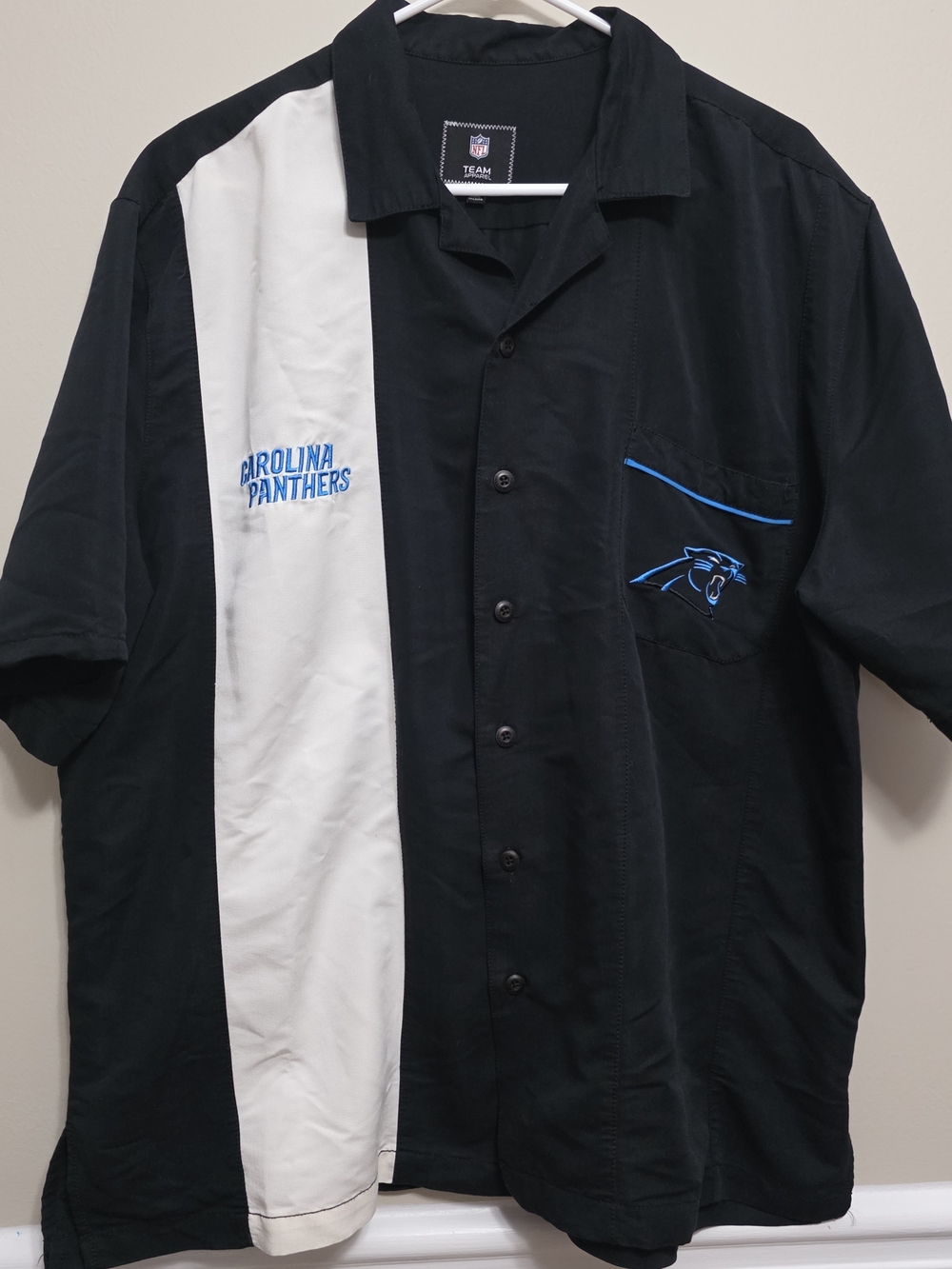 NFL Team Carolina Panthers Embroidered Button-Up Shirt Mens Size XL Black Blue